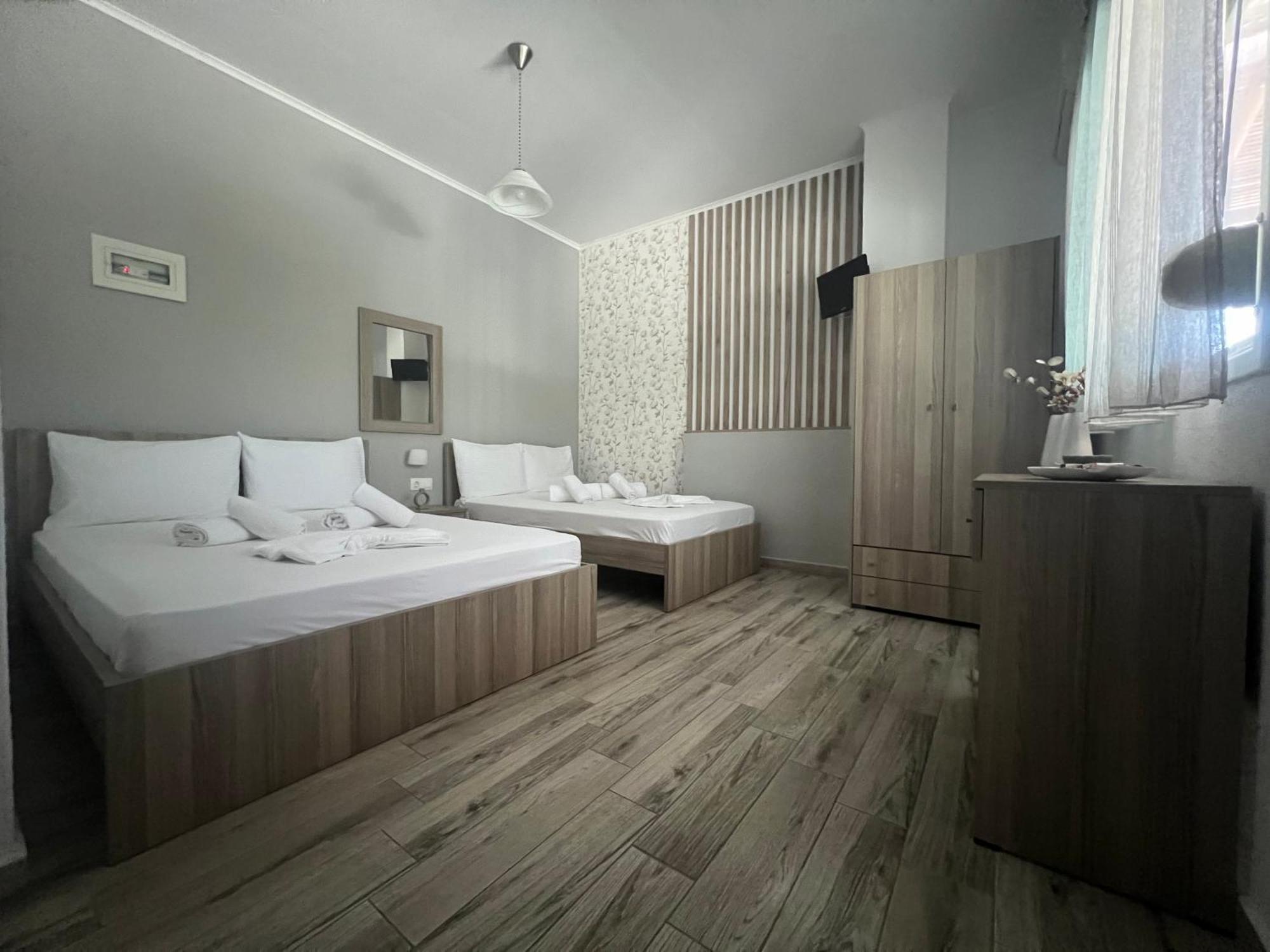 Villa Kostas Accommodations - Nea Vrasna Exterior photo